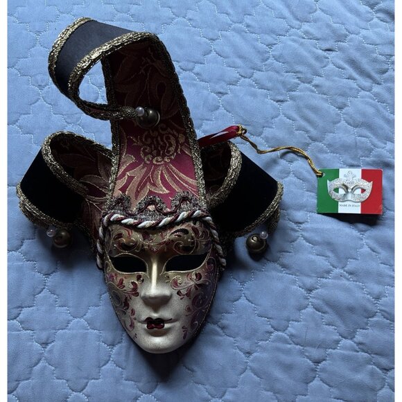 Venetian Carnival Jolly/Jester 3-Point Mask  Italy New With Tags - Picture 1 of 8